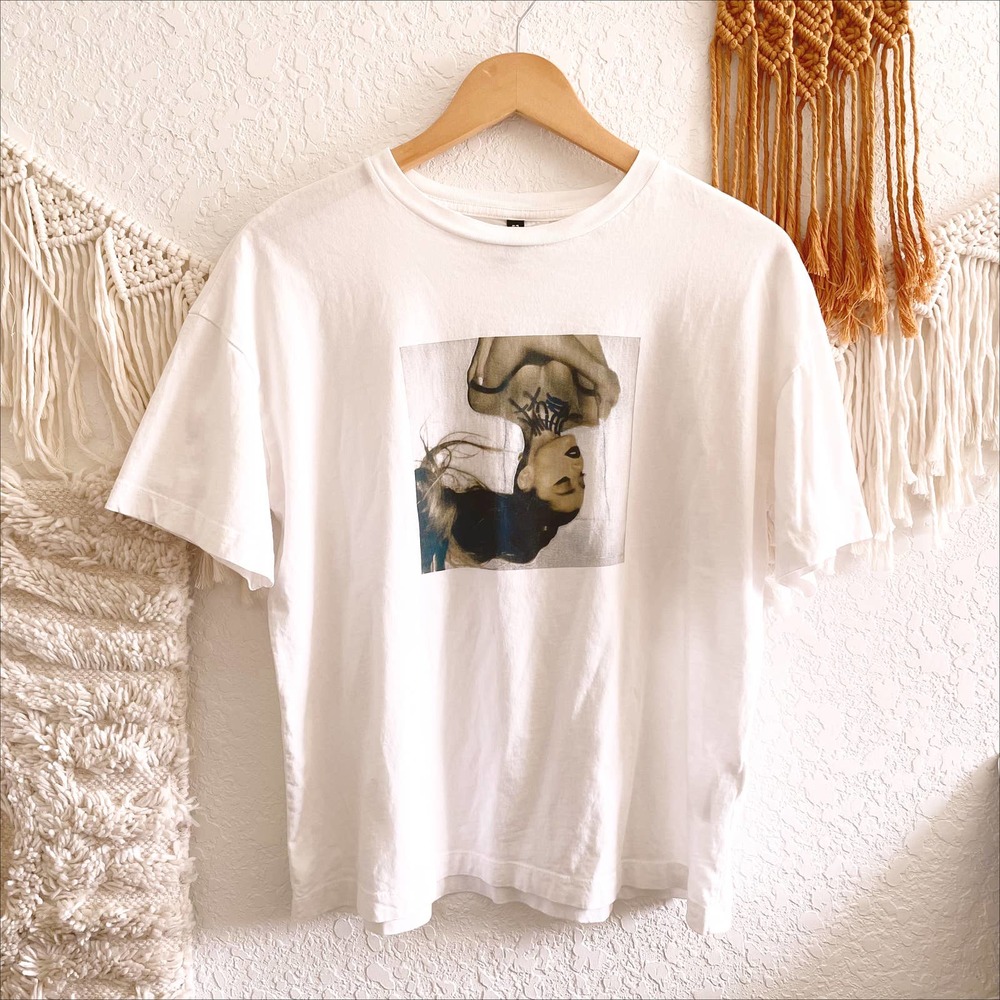 H&M Ariana Grande Thank U Next Graphic Tee